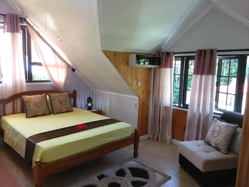 Belle Montagne Holiday Apartments Grand'Anse 0*, Grand Anse (Mahe)